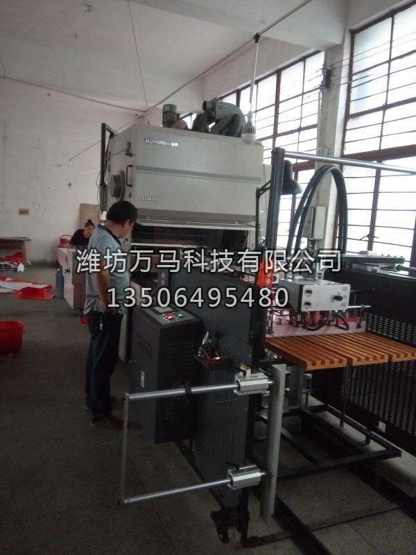 送纸机是纸箱生产必不可少的设备